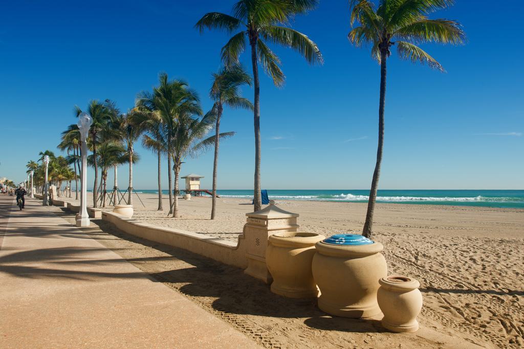 Hollywood Beachside Boutique Suite Exterior photo