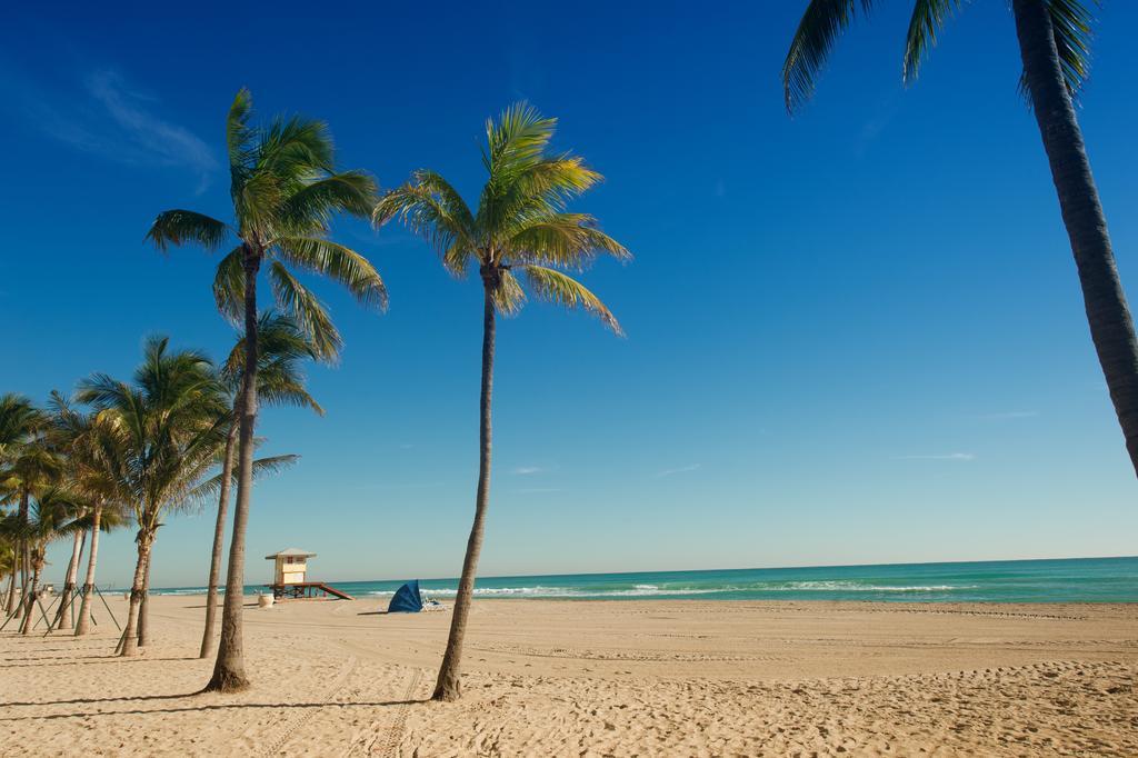 Hollywood Beachside Boutique Suite Exterior photo