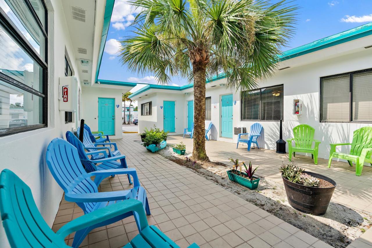 Hollywood Beachside Boutique Suite Exterior photo