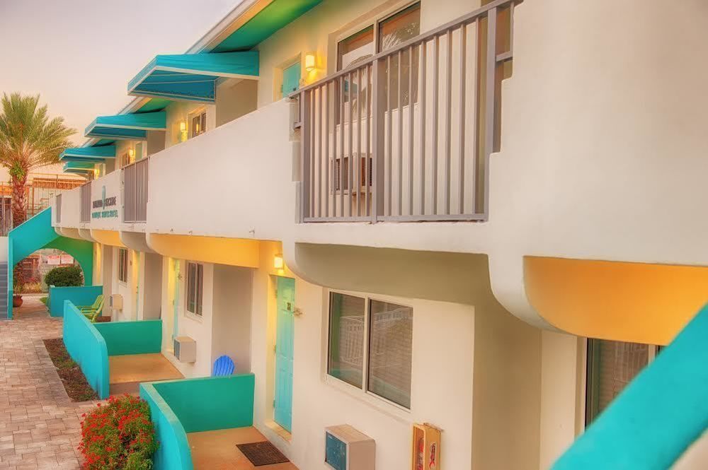 Hollywood Beachside Boutique Suite Exterior photo